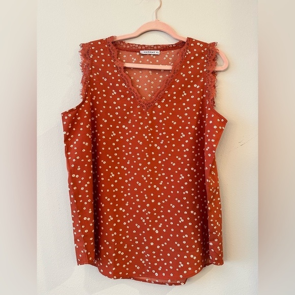 Harhay V-Neck Lace Trim Tank Top - Picture 5 of 9